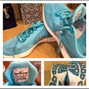 Women’s size 11 Nike sneakers